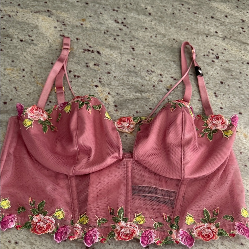 Victoria's Secret Pink Floral Lace Bra